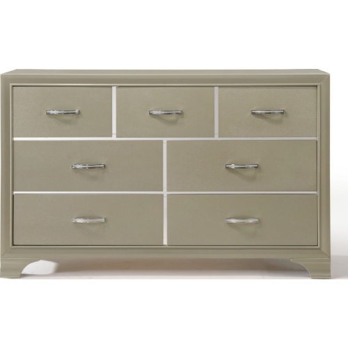 Carine Dresser in Champagne