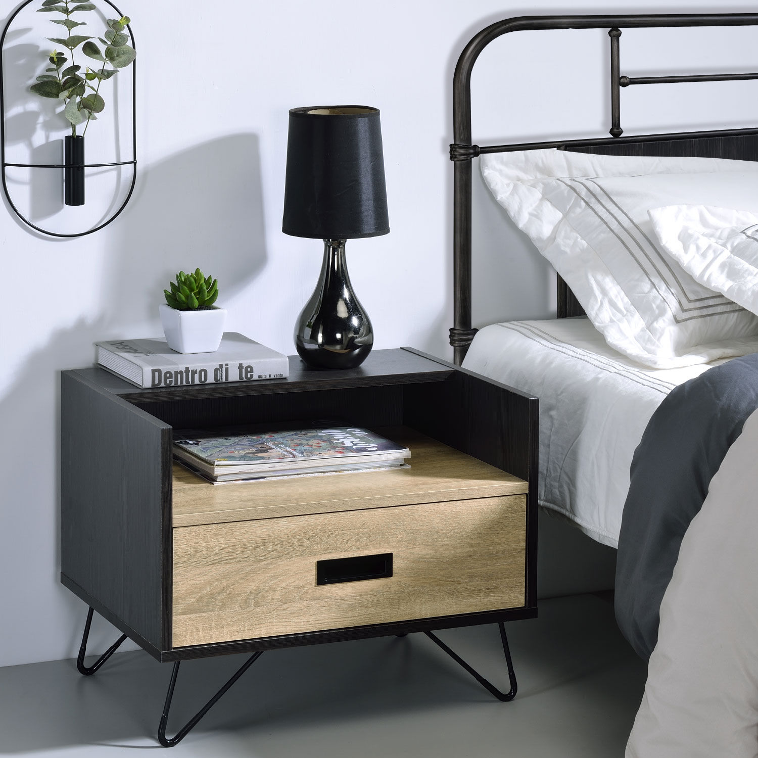 Melkree Accent Table