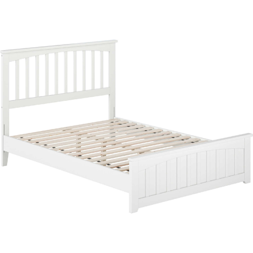 Becket Full Low Profile Platform Bed with USB & Matching Footboard in White Finish