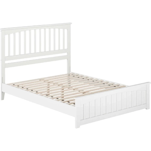 Becket Queen Low Profile Platform Bed with USB & Matching Footboard in White Finish