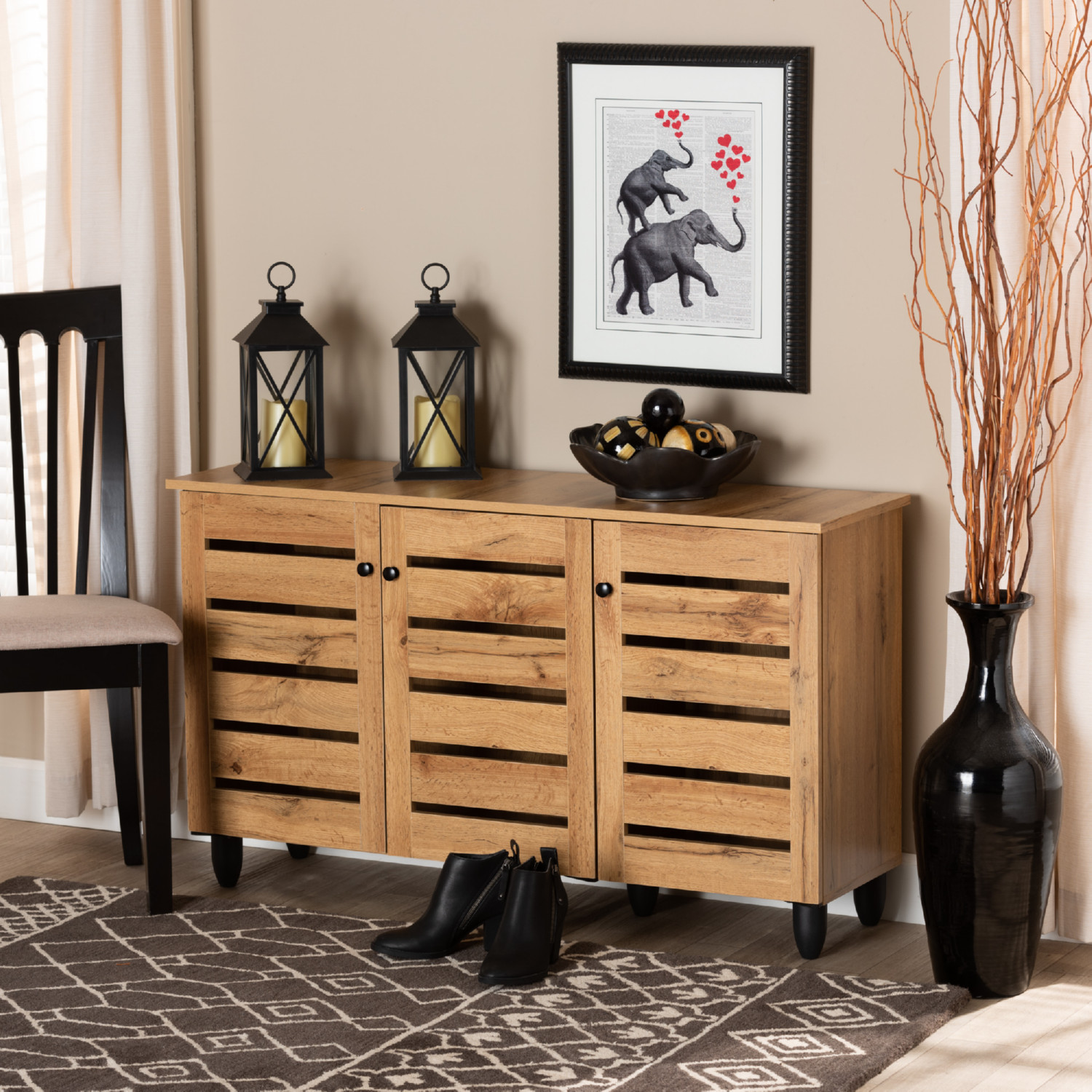 非・バランス('01メディアボックス/日本ビクター/サンダンス・カンパニー) Baxton SC865513M-Wotan Oak Gisela 3 Door Shoe Cabinet in Oak