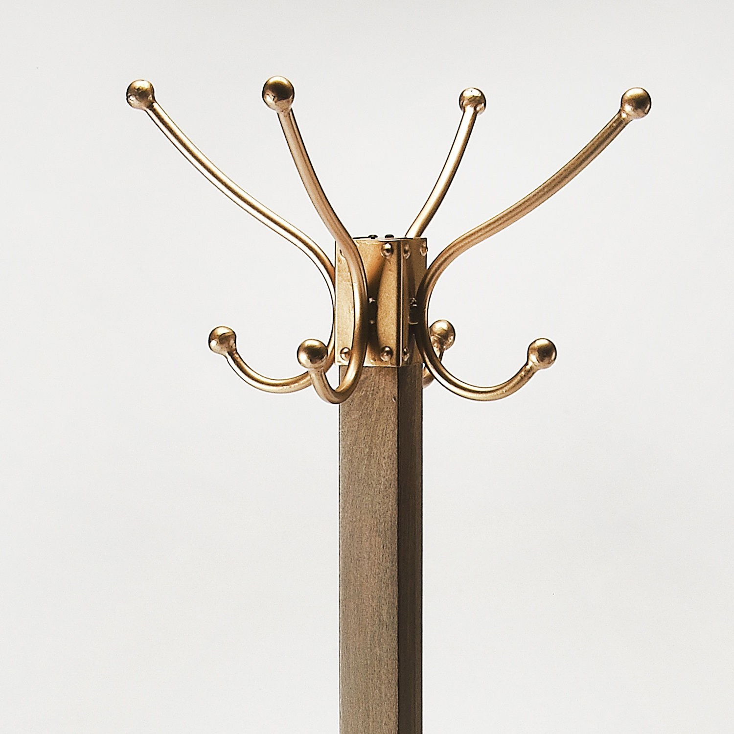 Butler 2059226 Logan Square Coat Rack in Wood Antique Gold