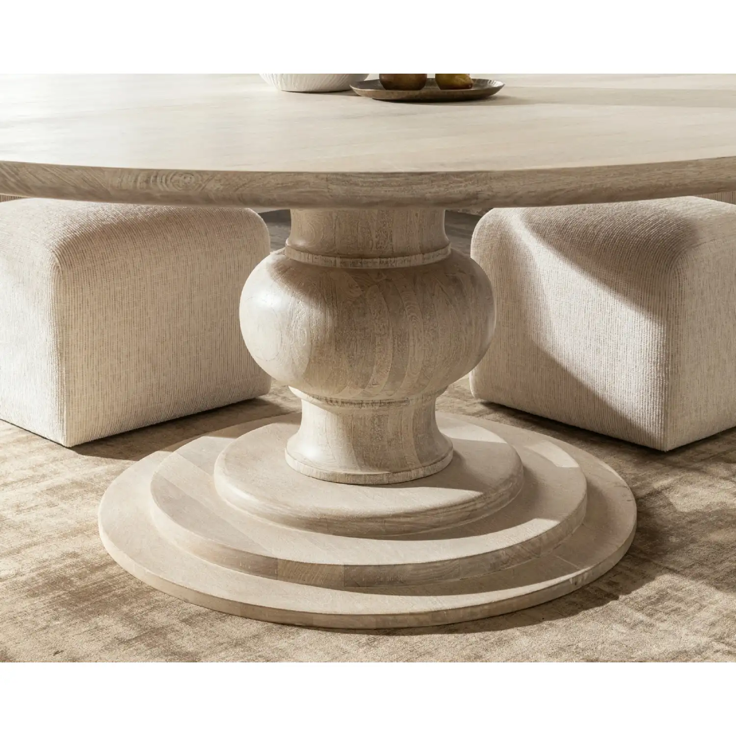 Hera 72" Dining Table - Thumbnail 4