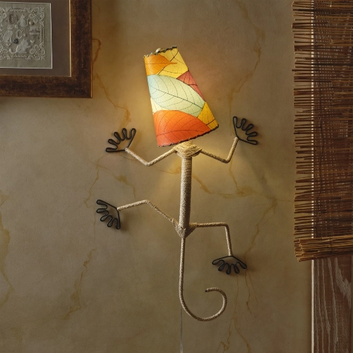 Gecko Wall Sconce with Multi-Color Banyan Leaf Shade