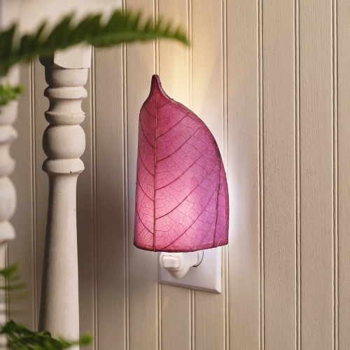 Leaf Nightlight in Single Purple Cocoa Leaf