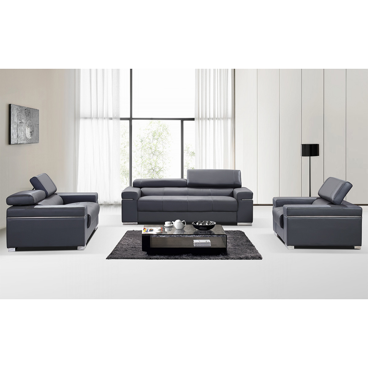 J&M Furniture Soho Loveseat