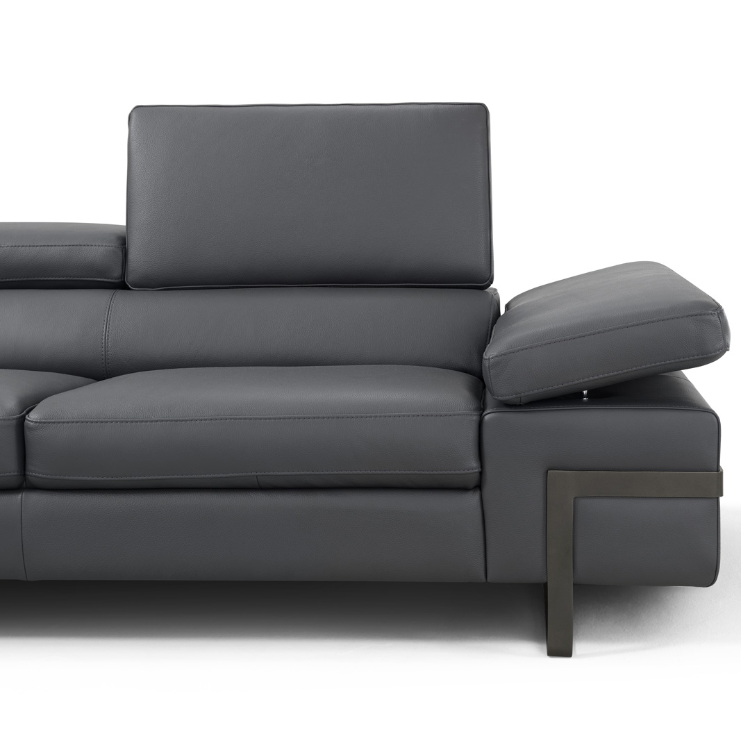 J&M Furniture Rimini Sectional Sofa - Thumbnail 3