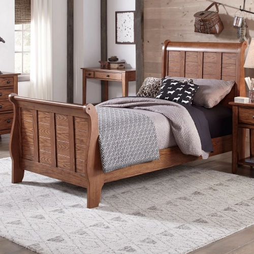 Grandpas Cabin Full Sleigh Bed in Aged Oak Wood