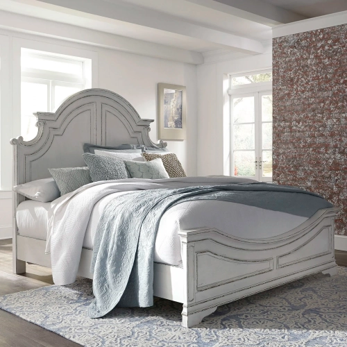Magnolia Manor King Panel Bed in Antique White