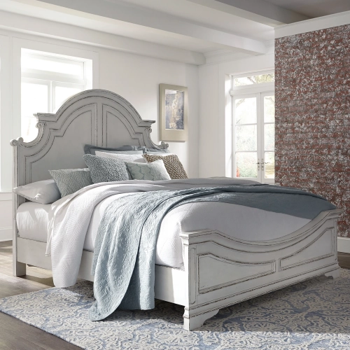 Magnolia Manor Queen Panel Bed in Distressed Antique White Wood