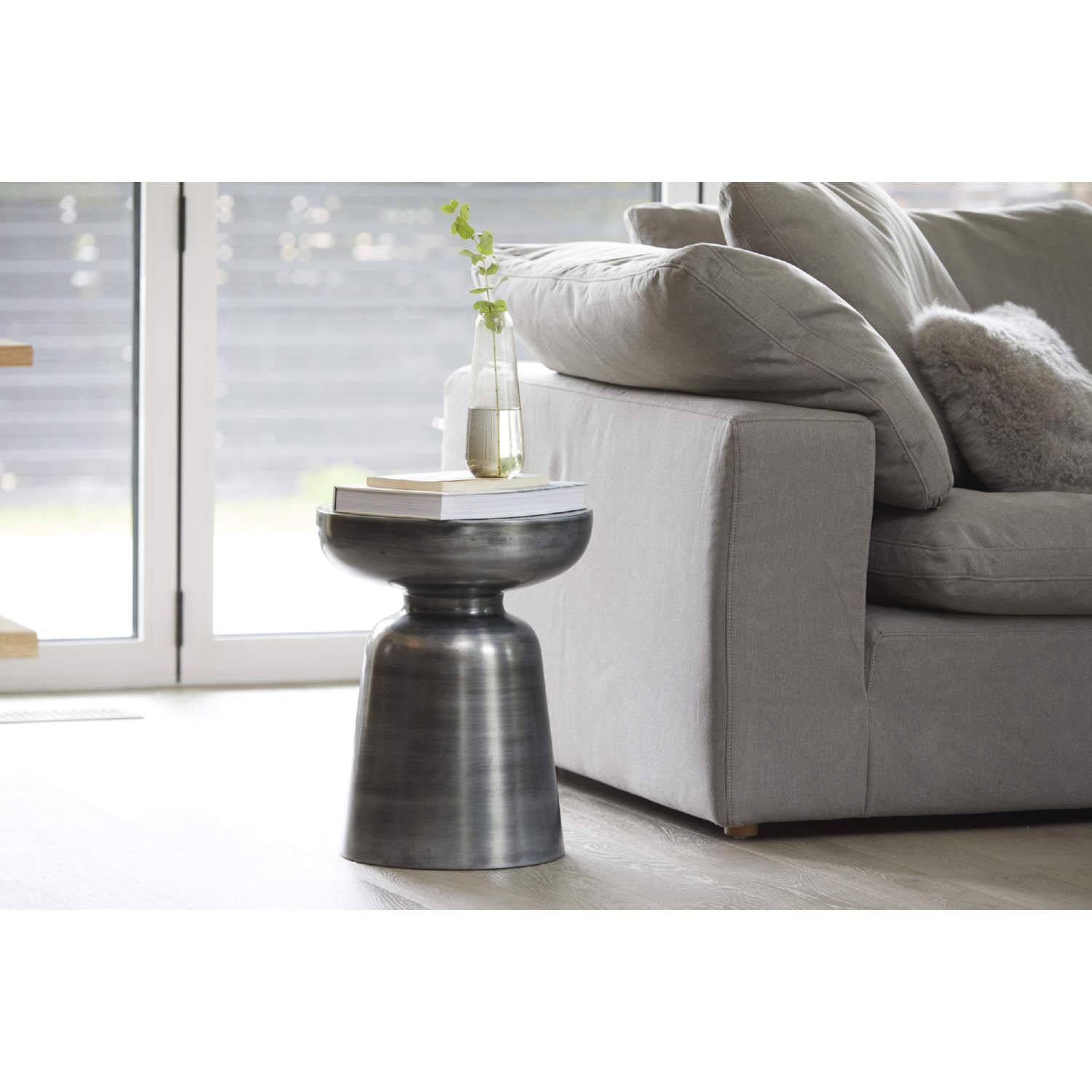 Moe's Home Arthur Accent Table - Thumbnail 4