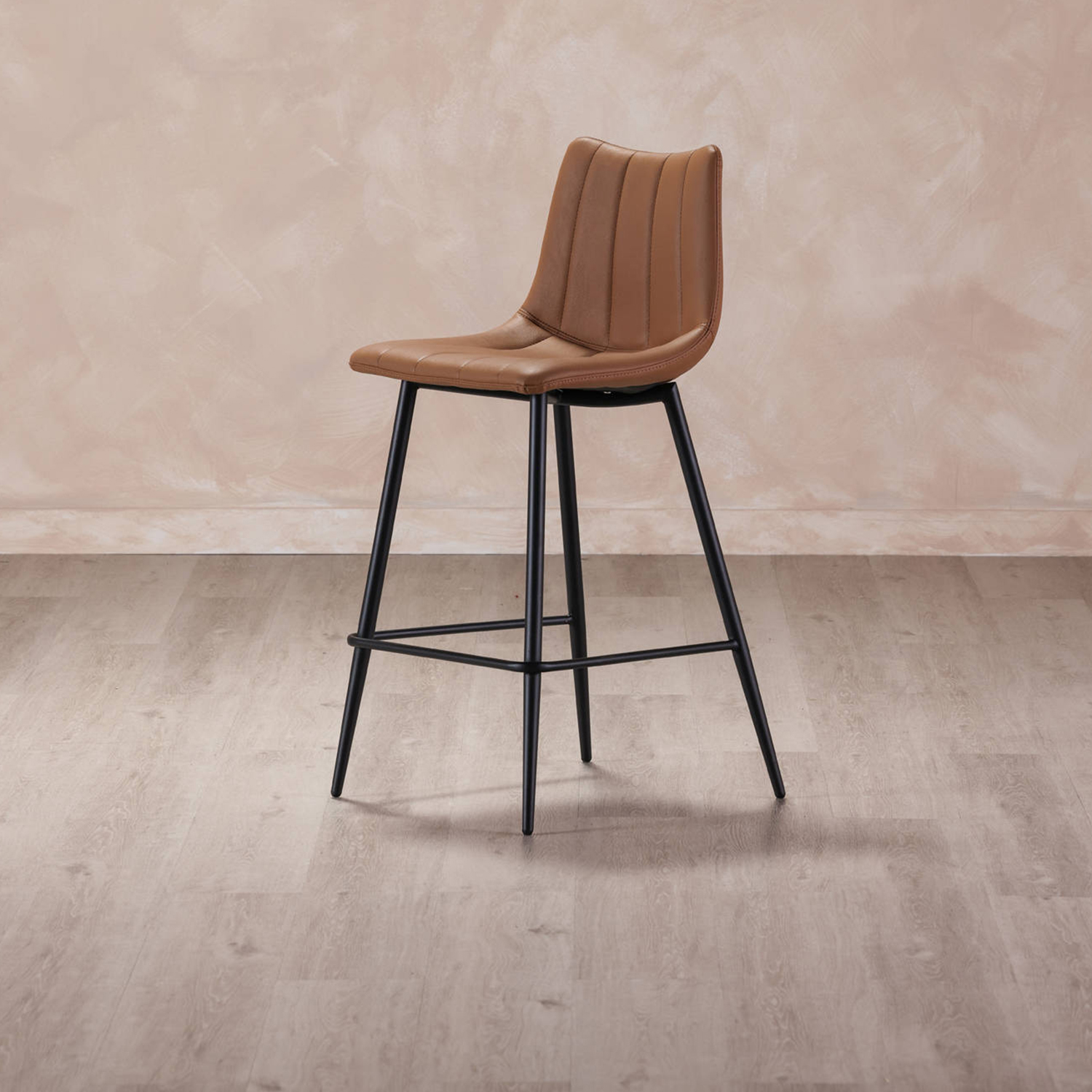 MOE's Alibi Bar Stool - Thumbnail 3