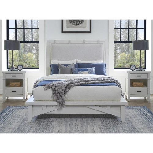 Americana Modern King Platform Bed & 2 Nightstands Set in White Wood