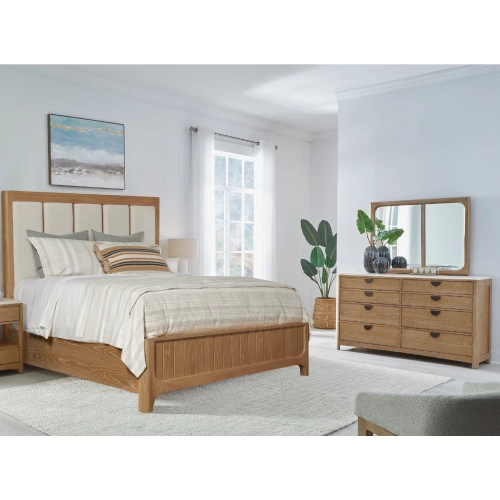 Escape Queen Panel Bed, Dresser & Mirror Set in Glazed Natural Oak